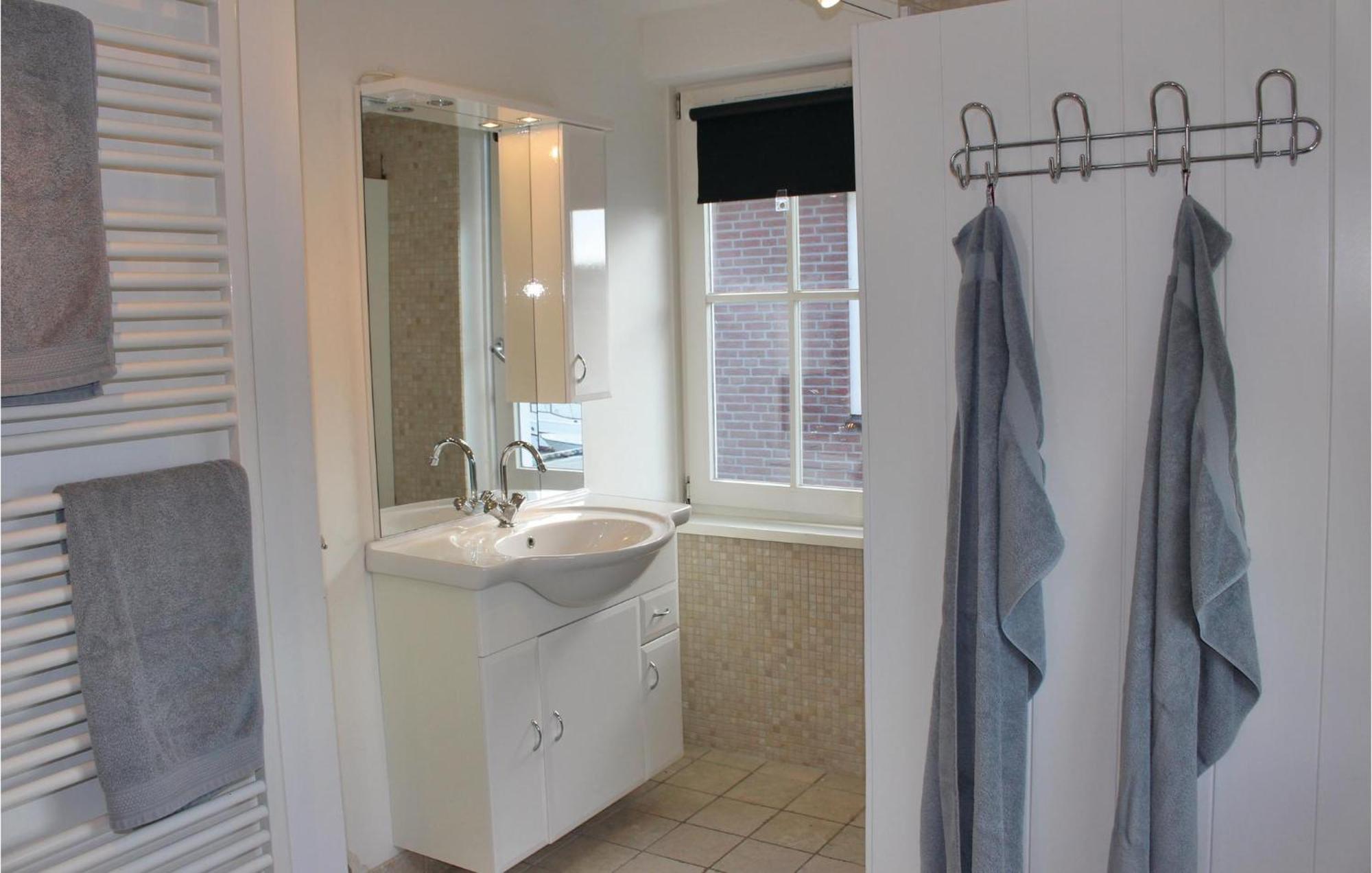 Beautiful Home In Breukelen With Wifi Luaran gambar