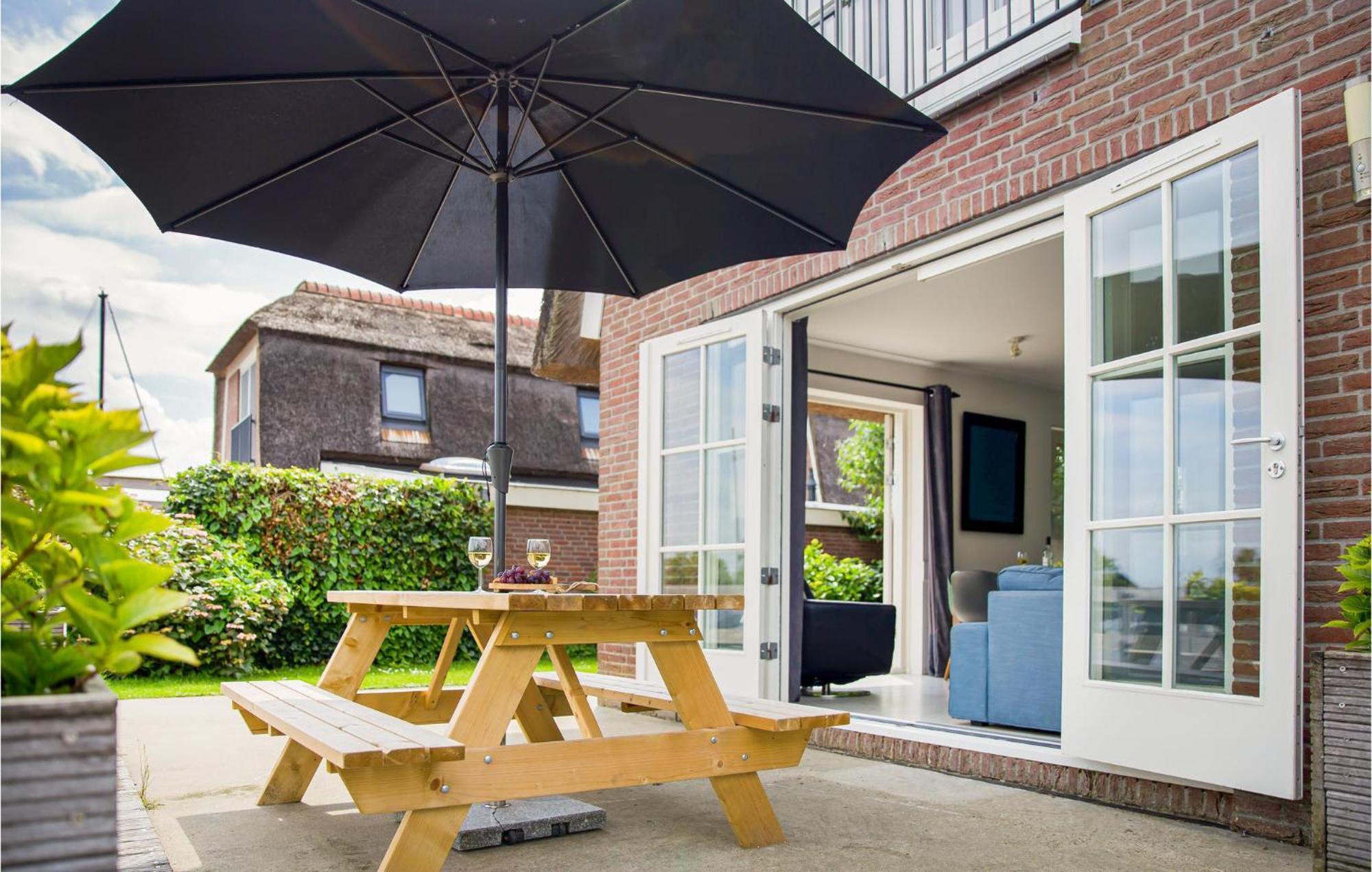 Beautiful Home In Breukelen With Wifi Luaran gambar